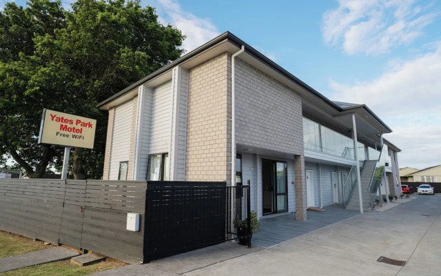 Yates Park Motel