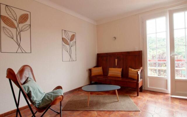 Gîte Saint-Jean-le-Vieux, 3 pièces, 5 personnes - FR-1-384-791