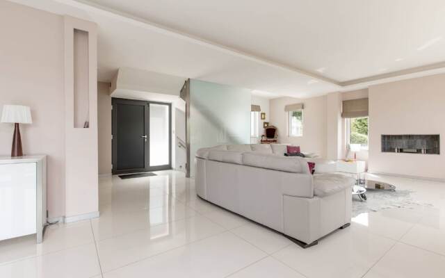 Deluxe 4 bedrooms Cramond Seaview House