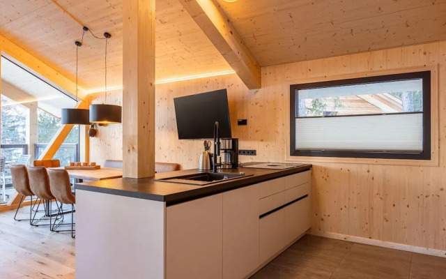 Amazing Chalet With Mountain Views