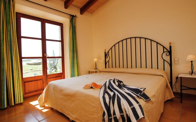 Semi Detached Country House with Large Swimming Pool near Beach & Nice Village