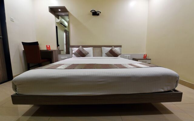 Capital O 4155 Hotel The Sudesh