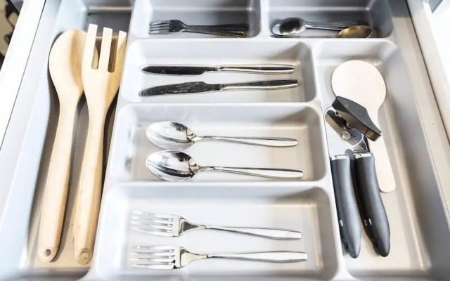 2 Bed Room Beautiful Location - Central Pattaya