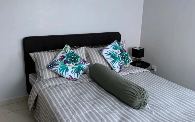 Ammar Sky Home with Swmg Pool & WIFI- Muslim Only