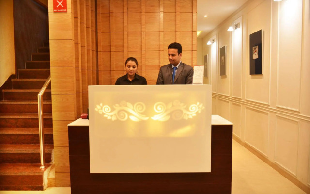 Mint Hotel Premia