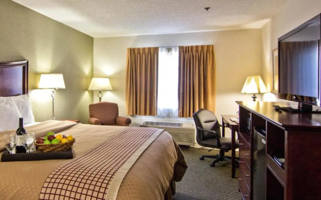 Christopher Inn and Suites
