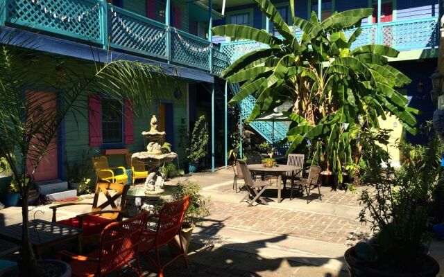 Creole Gardens Guesthouse and Inn