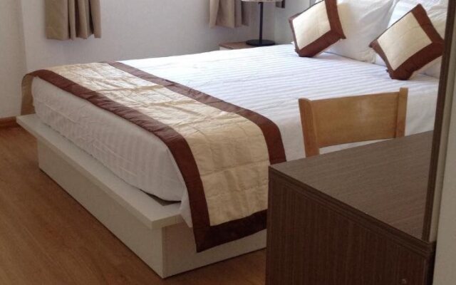 Pearl Service Apartment