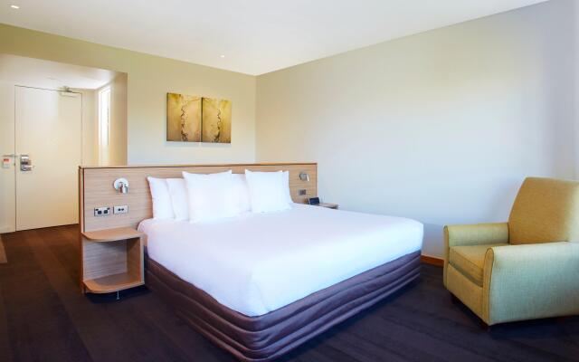 Crowne Plaza Canberra by IHG