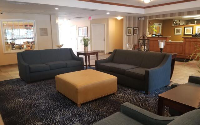 Candlewood Suites Buffalo - Amherst, an IHG Hotel