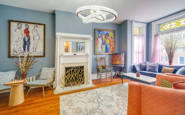 Historic Georgetown Townhome: Walkable Location!
