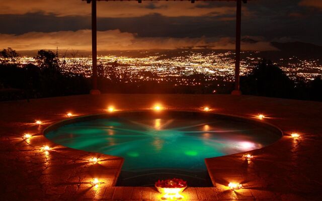 Pura Vida Retreat & Spa