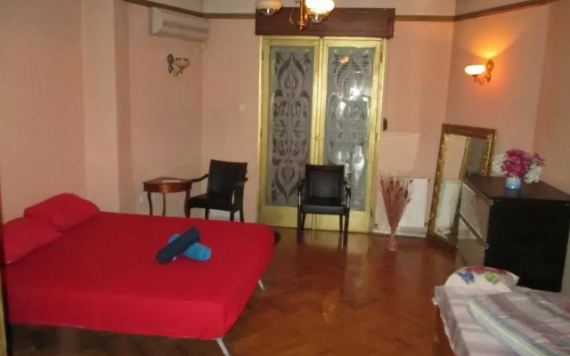 Redlotus Accommodation-Old City Inter