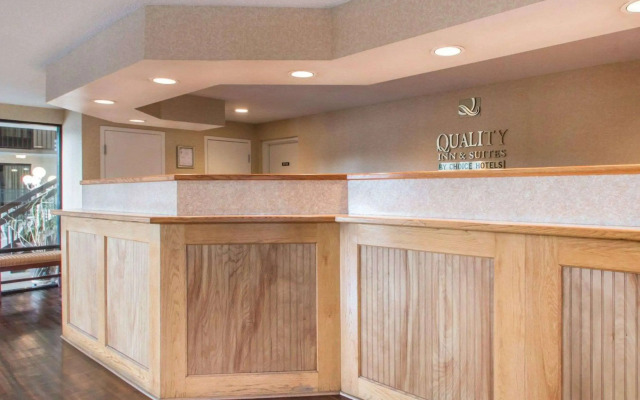 Quality Inn & Suites