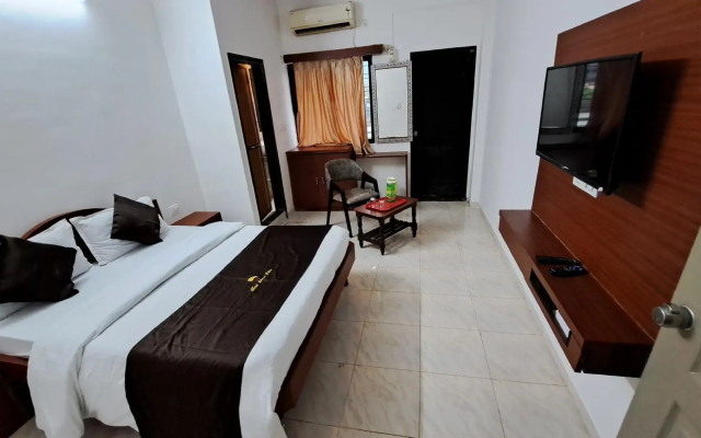 Hotel Dhruv Palace