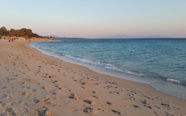 Kastraki Dream near the beach