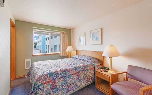 Windjammer Condominiums