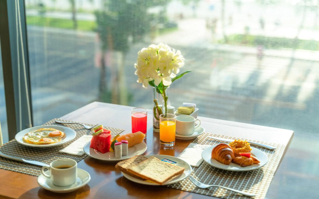 Serene Beach Hotel Danang