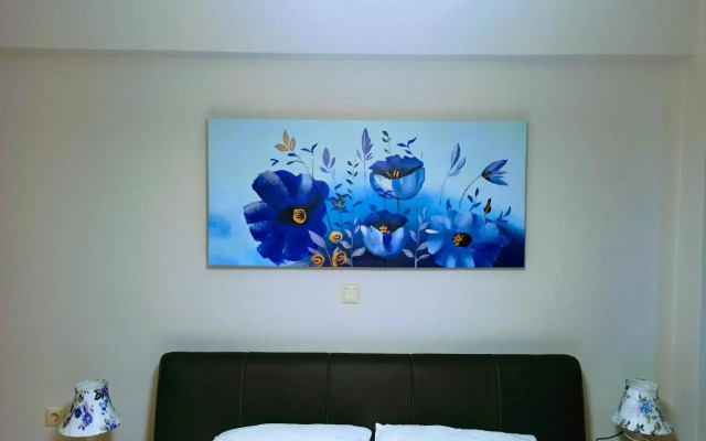 Central Square Apartment 2