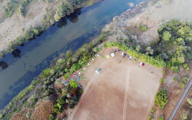 Moustache Kamp Kalakund