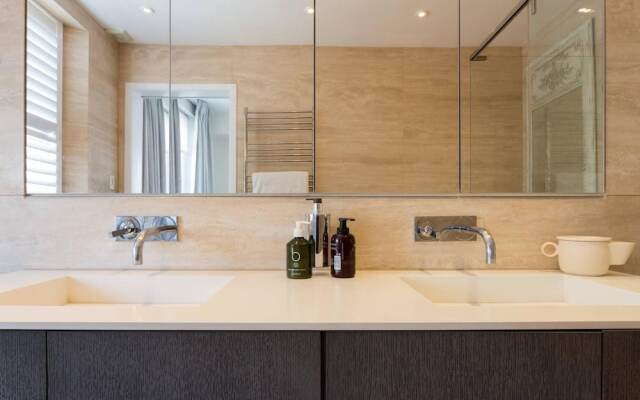 Spectacular Unique 4bed House in Pimlico