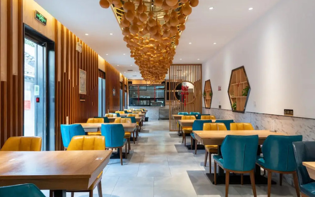 East Sacred Hotel-near Beijing Tiananmen Square,the Forbidden City,Wangfujing Street-Newly renovated hotel