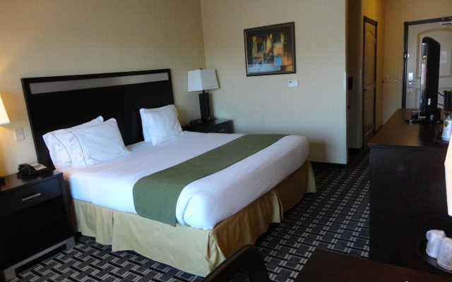 Holiday Inn Express Hotel & Suites Limerick - Pottstown, an IHG Hotel