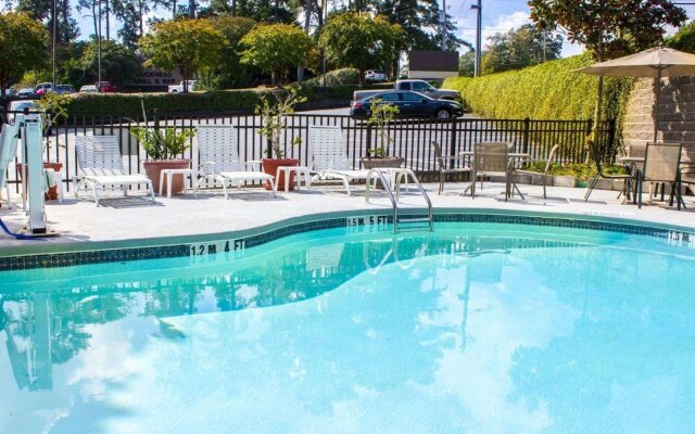 Sleep Inn & Suites Columbus - State University Area