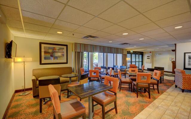 Hampton Inn Indianapolis-South