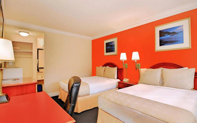 Aura Inn Monterey