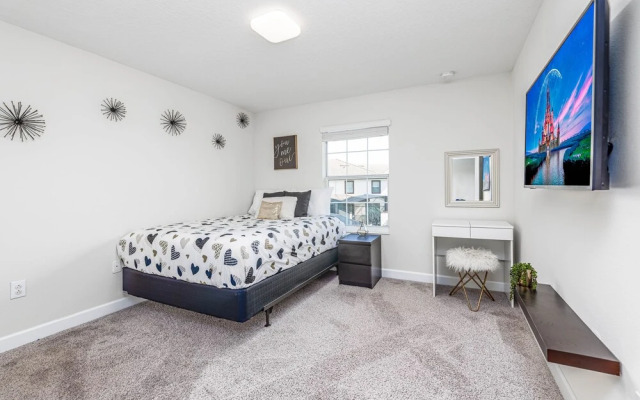 Gorgeous NEW Orlando Townhouse With Pvt Pool by Redawning