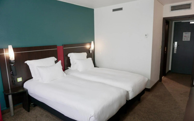 Holiday Inn - the niu, Fender Amsterdam by IHG