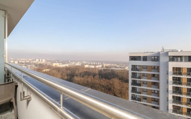 Beige Apartment Poznań by Renters