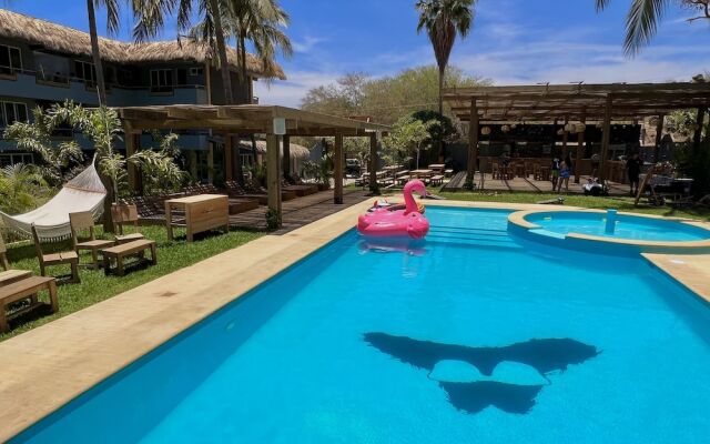 Straw Hat Surf Hostel