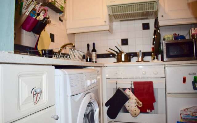 Bohemian 1 Bedroom Home in the City Centre