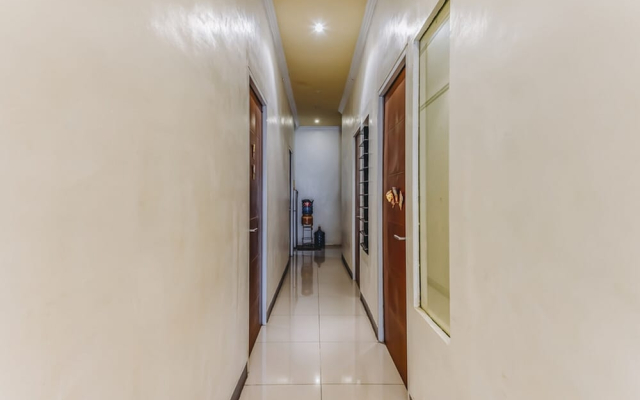 KoolKost Syariah near Satelit Indah (Female Only)