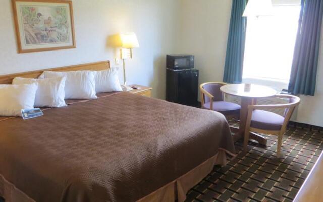 Travelodge Grand Rapids