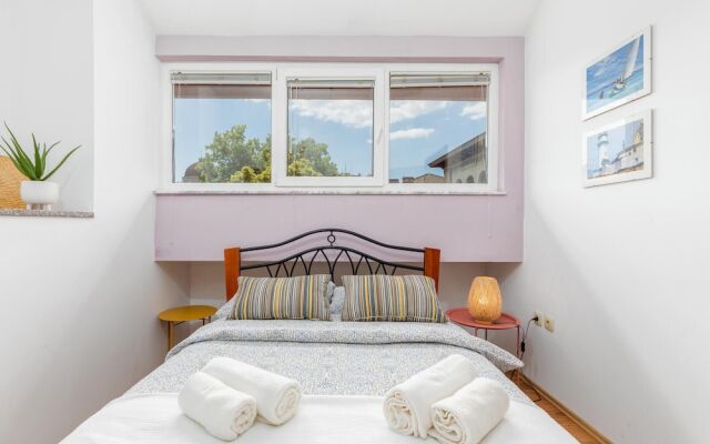 Awesome Home in Pula With Wifi and 2 Bedrooms