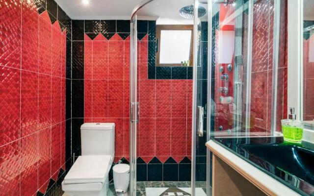 Vasili's Home - 5 Min from the City Ceter