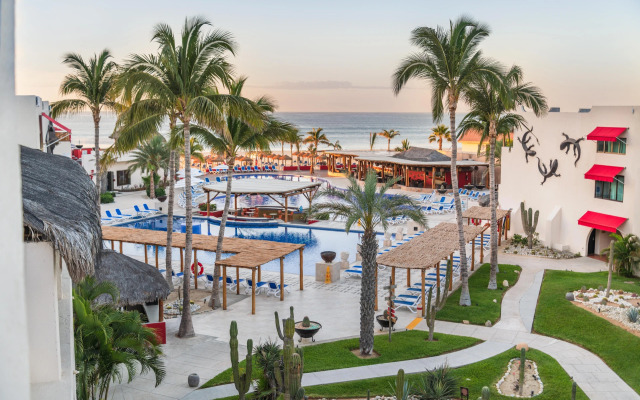 Grand Decameron Los Cabos, A Trademark All-Inclusive Resort