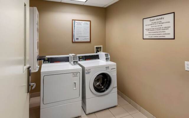 Comfort Inn & Suites