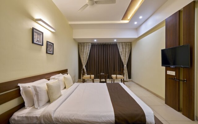 Hotel 3 Leaves Kolhapur
