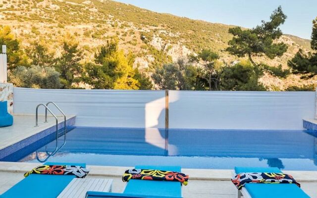 Villa Stone House 1