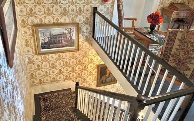 Belmont Inn
