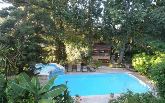 Kritos Apartments With Two Bedrooms