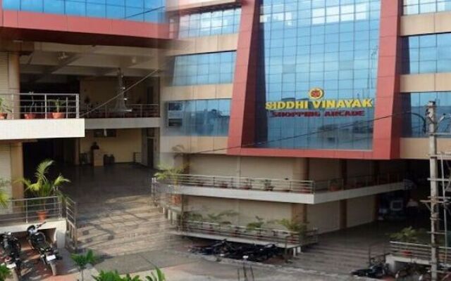 Hotel Vinayak Palace