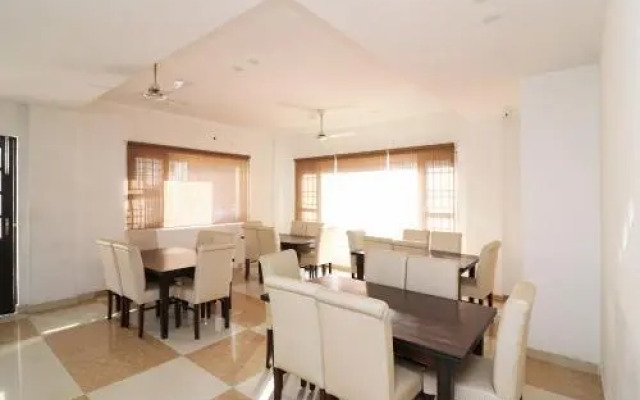 Hotel Akash Ganga by OYO Rooms