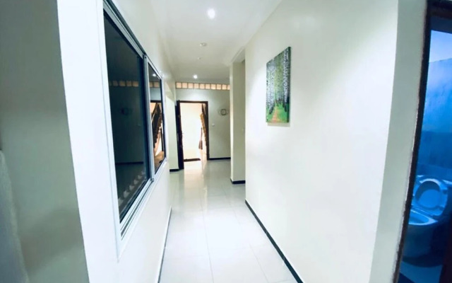 Mam Lovely 3-bed Apartment in Dakar-almadies