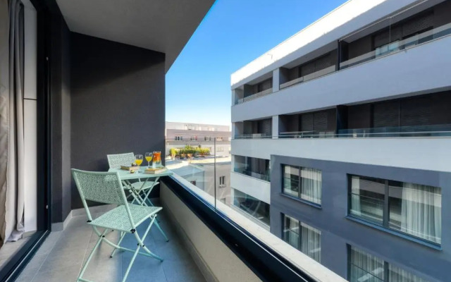 M&P- Lovely 1-bedroom condo with free parking