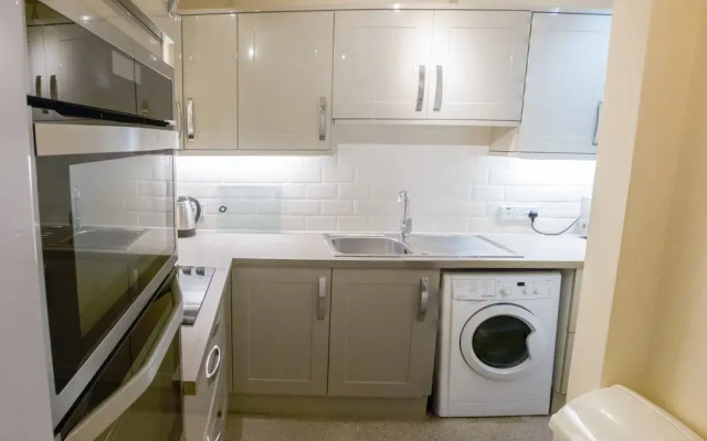 Silver Lining - Spottiswoode Apartment